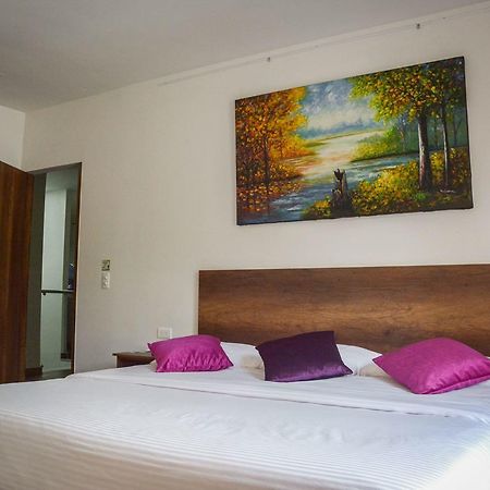 Hotel Junior Plaza Apía 外观 照片